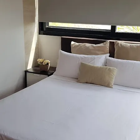Villa Del Rey 阿德耶