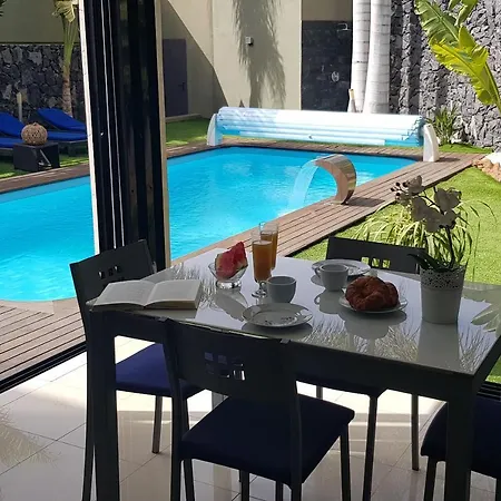 Villa Del Rey 阿德耶